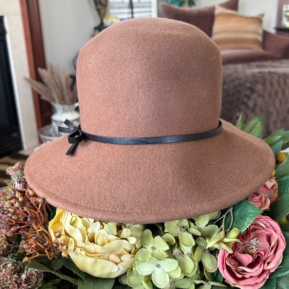 100% Wool Felt Brown Trench Hat w/ Banded Black Bow Accent main image 11